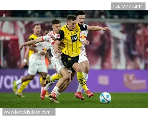 意甲焦点战曼联与多特蒙德互交白卷神奇扑救成比赛亮点集锦回顾