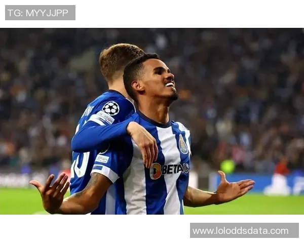 世界杯波尔图与巴萨激战成平局转会传闻引发热议全场沸腾