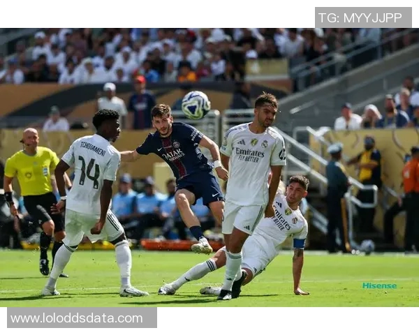 英超激战:皇马与切尔西战平绝杀瞬间引发全场狂欢解析 英超激战:皇马与切尔西战平绝杀瞬间引发全场狂欢解析