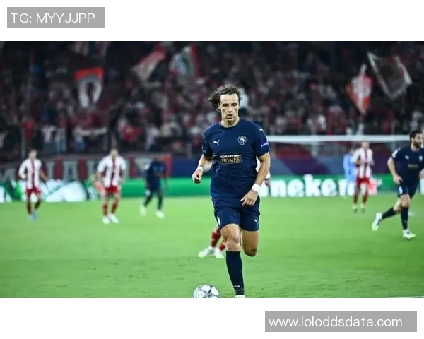 欧联杯惊天逆转皇马补时绝杀阿森纳引爆全场激情