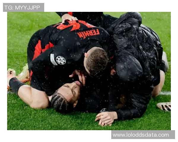 本菲卡逆转切尔西4-3惊天大逆转全场沸腾精彩集锦回顾