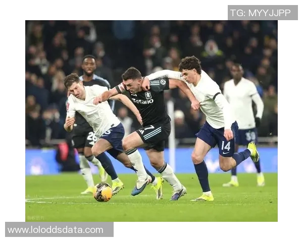 足总杯激战热刺与曼联战平绝杀瞬间点燃全场激情回顾集锦