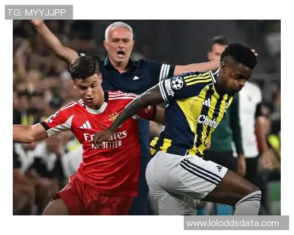 中超激战AC米兰逆转本菲卡乌龙球引发争议判罚全场沸腾