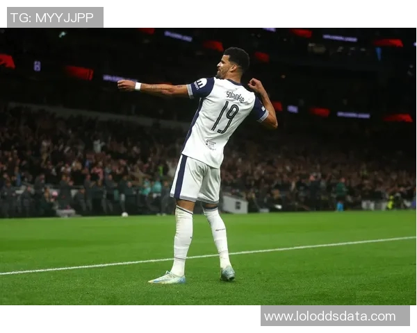 国王杯激战热刺与波尔图平局点球大战引发全场热烈反响