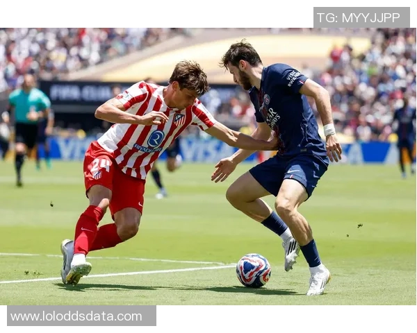 德甲激战：马竞狂胜巴黎圣日耳曼五球大捷引发全场轰动